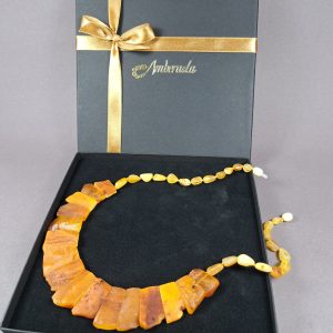 Prabangus 'Kleopatra' Gintaro Vėrinys – Elegancija Kiekvienai Progai - Image 3