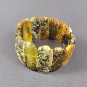 Išskirtinė Plati Gintarinė Apyrankė – Natūrali Elegancija - Image 1