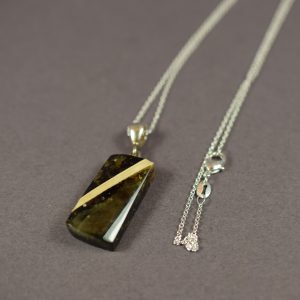 Elegantiškas pakabukas iš gintaro - Image 3