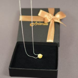 Gintarinis pakabukas, rutuliukas su sidabrine grandinėle ✨ GP0023 - Image 4