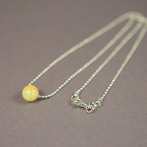 Gintarinis pakabukas, rutuliukas su sidabrine grandinėle ✨ GP0023 - Image 3