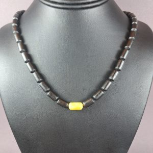 Stilingi karoliai iš juodo gintaro – rafinuota prabanga - Image 2