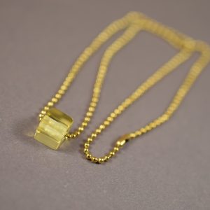Minimalistinis gintarinis pakabukas - Image 4