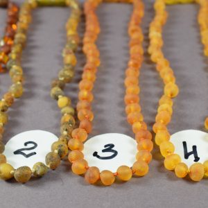 🧡 Vaikiški nepoliruoto Baltijos gintaro karoliai – 4 modeliai - Image 3
