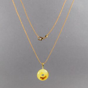 Gintarinis pakabukas tipo Donut su paauksuota grandinėle ✨ - Image 3