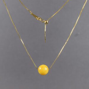 Minimalistinis gintarinis pakabukas „Amber Sphere“ su reguliuojama paauksuota grandinėle ✨ - Image 4