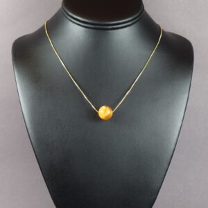 Minimalistinis gintarinis pakabukas su reguliuojama paauksuota grandinėle ✨ - Image 3
