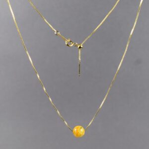 Minimalistinis gintarinis pakabukas „Amber Sphere“ su reguliuojama paauksuota grandinėle ✨ - Image 4