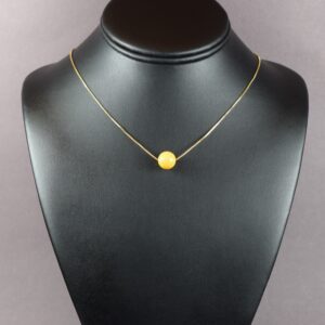 Minimalistinis gintarinis pakabukas „Amber Sphere“ su reguliuojama paauksuota grandinėle ✨ - Image 3